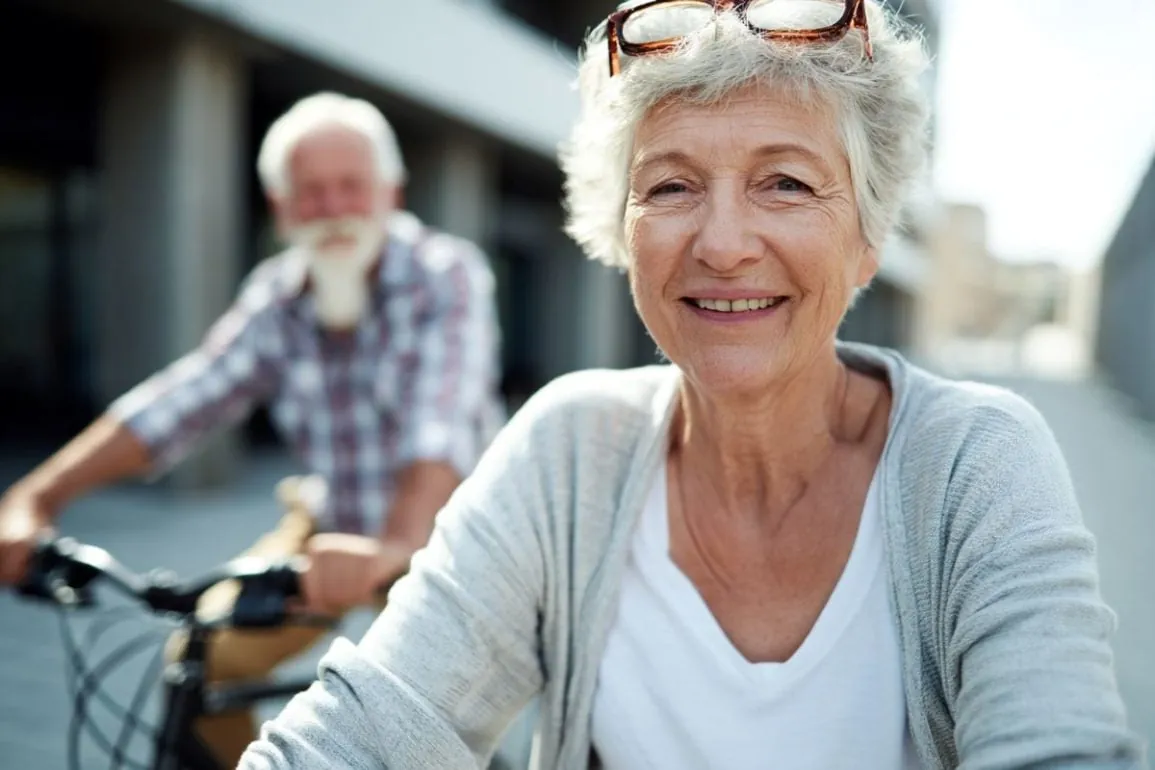 Does a Healthy Lifestyle Lower Dementia Risk for Those with APOE4?